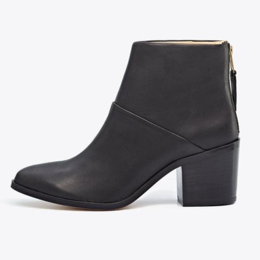 NISOLO Dari Boot in Black Leather